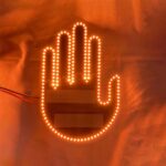 ⁦لافتة يد LED ذكية بإيماءات للسيارة ✋⁩ - الصورة ⁦5⁩